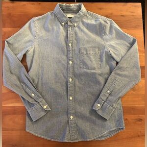 Everlane Medium Blue Chambray Shirt